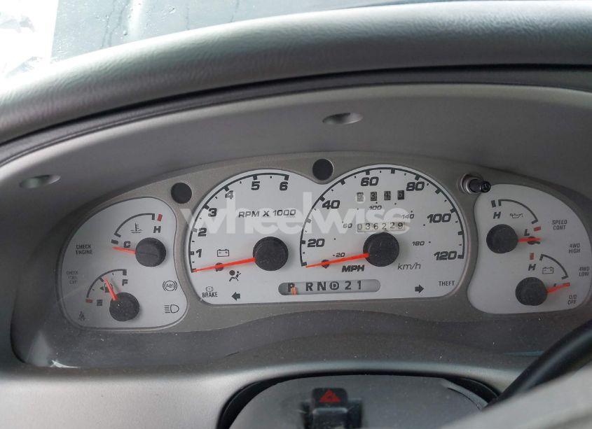Photo 7 of 2002 Ford Explorer SPORT (VIN 1FMYU70E32UC16721)