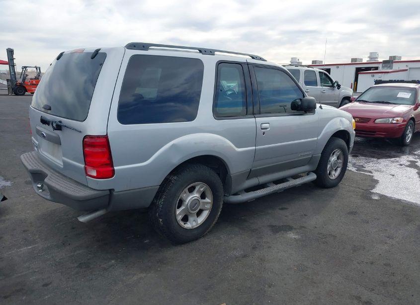 Photo 4 of 2002 Ford Explorer SPORT (VIN 1FMYU70E52UB53816)