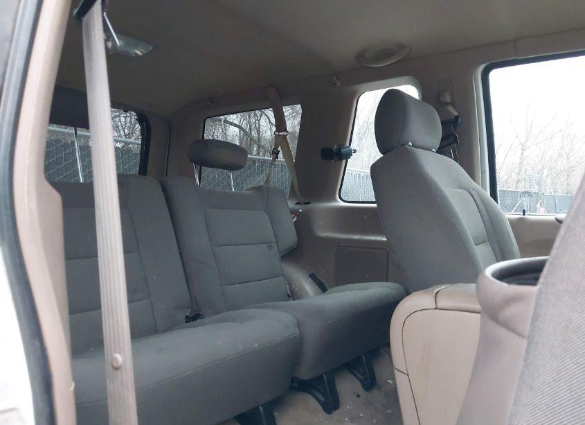 Photo 8 of 2001 Ford Explorer SPORT (VIN 1FMYU70E61UB79520)