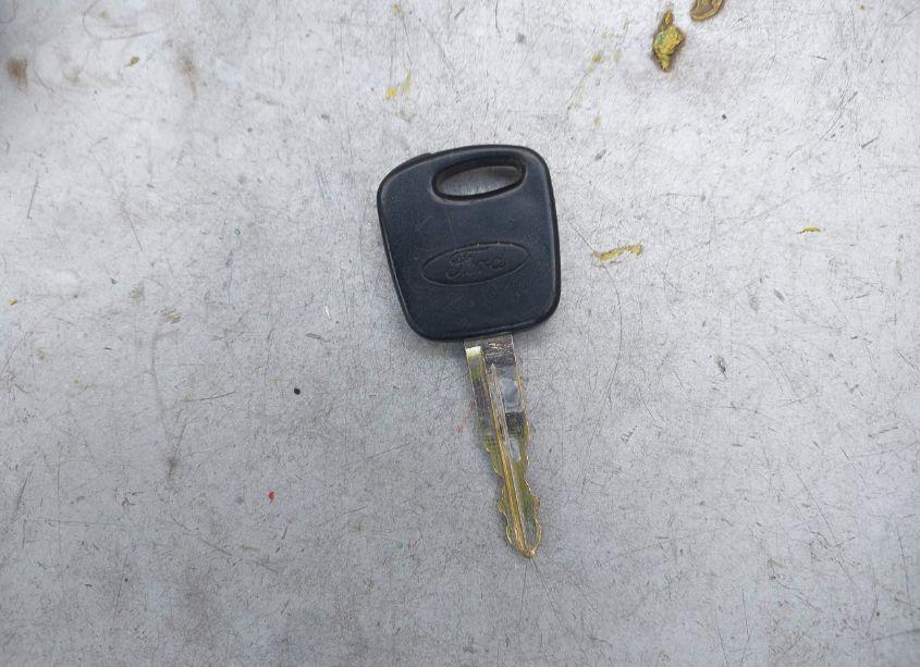 Photo 11 of 2003 Ford Escape XLS (VIN 1FMYU92103KC75051)