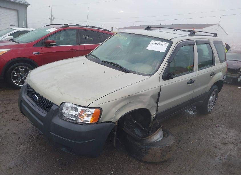 Photo 2 of 2003 Ford Escape XLS (VIN 1FMYU92103KC75051)