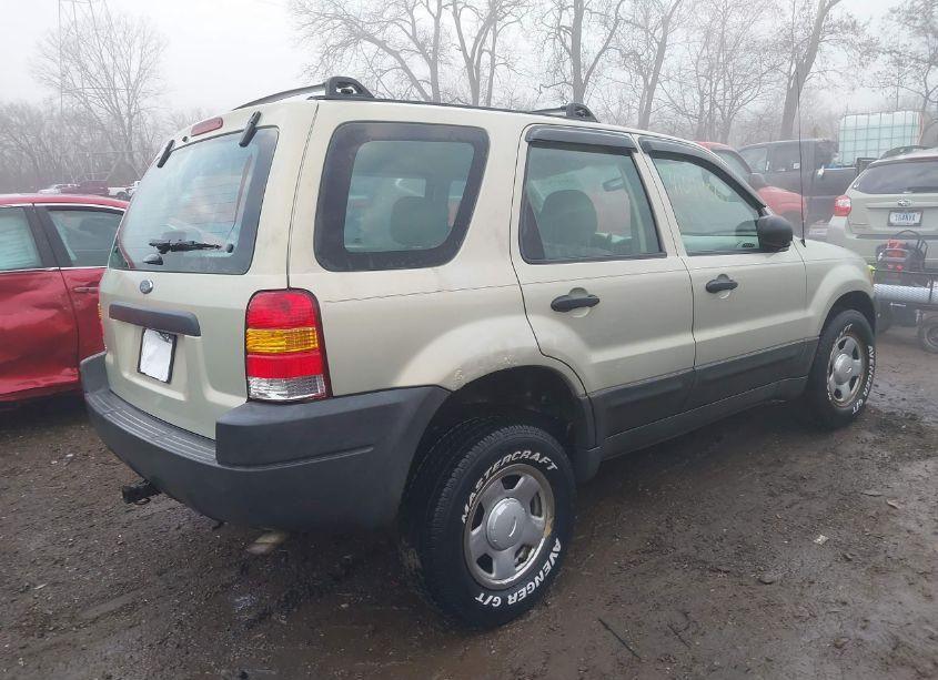 Photo 4 of 2003 Ford Escape XLS (VIN 1FMYU92103KC75051)