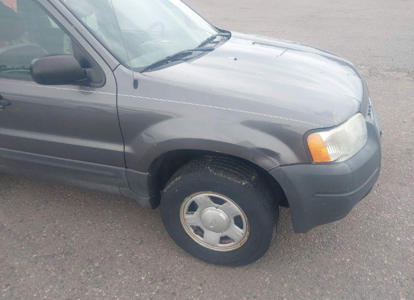 Photo 6 of 2004 Ford Escape XLS (VIN 1FMYU92104KA21387)