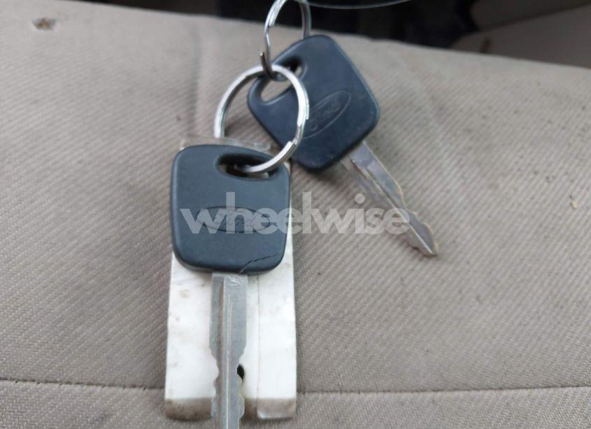 Photo 11 of 2003 Ford Escape XLS (VIN 1FMYU92113KC66746)