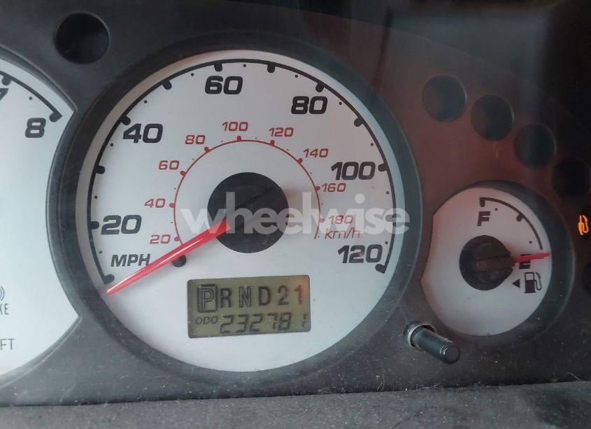 Photo 7 of 2004 Ford Escape XLS (VIN 1FMYU92184KA62415)