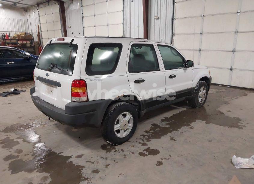 Photo 4 of 2004 Ford Escape XLS (VIN 1FMYU921X4KA88997)