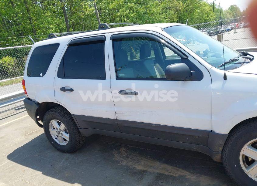 Photo 14 of 2007 Ford Escape XLS/XLS MANUAL (VIN 1FMYU92Z07KB51308)