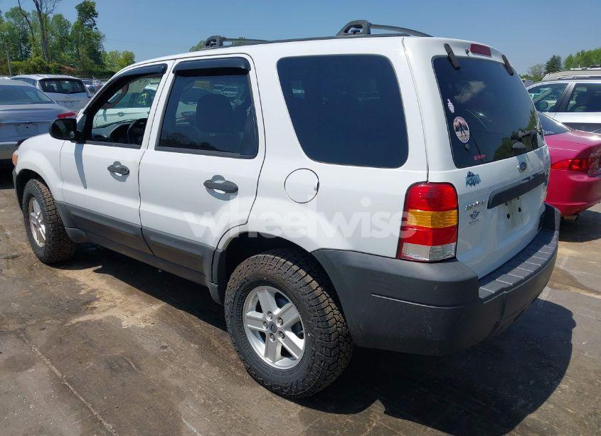Photo 3 of 2007 Ford Escape XLS/XLS MANUAL (VIN 1FMYU92Z07KB51308)