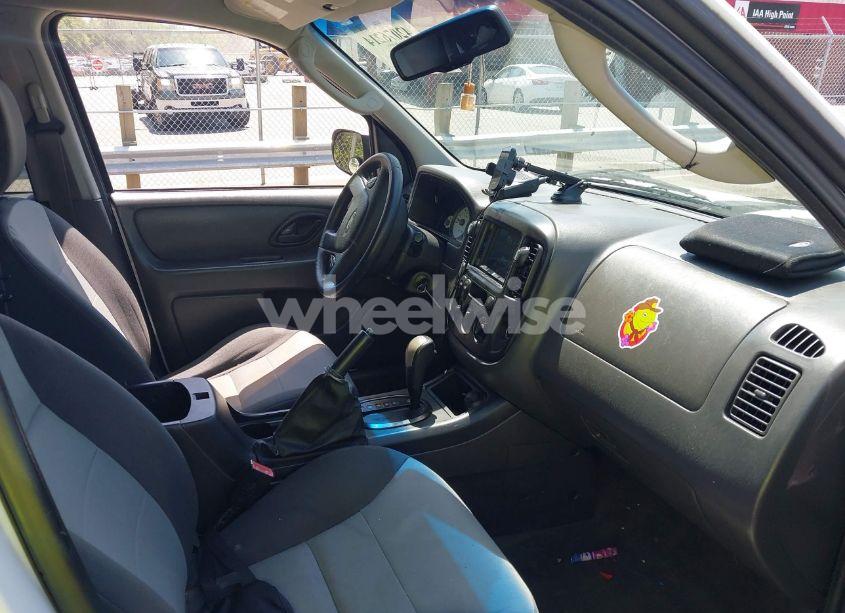 Photo 5 of 2007 Ford Escape XLS/XLS MANUAL (VIN 1FMYU92Z07KB51308)