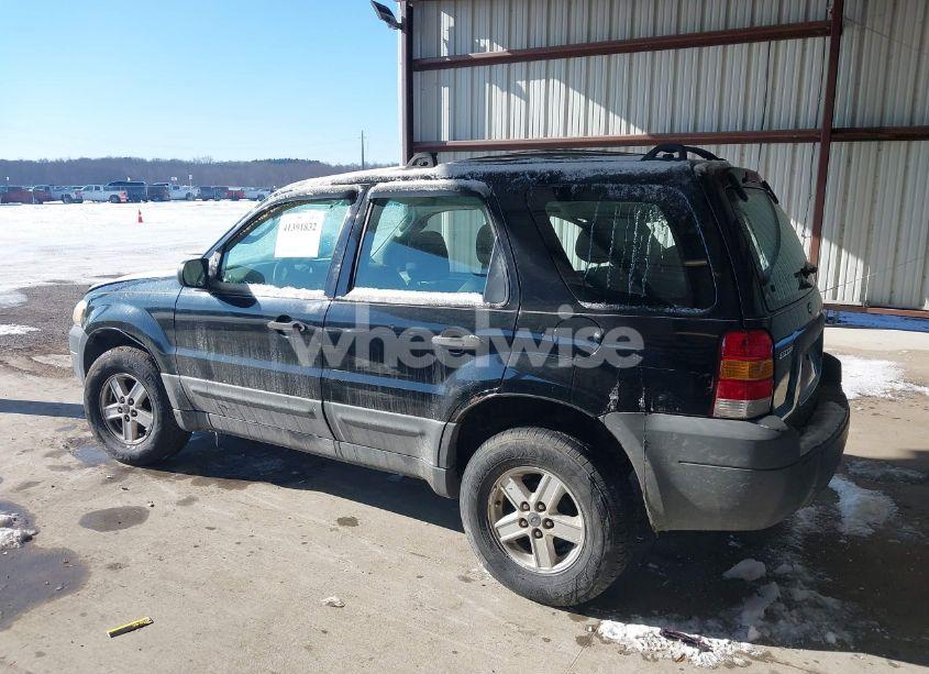 Photo 14 of 2007 Ford Escape XLS/XLS MANUAL (VIN 1FMYU92Z07KB59005)