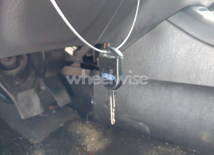 Photo 11 of 2007 Ford Escape XLS/XLS MANUAL (VIN 1FMYU92Z27KB70443)