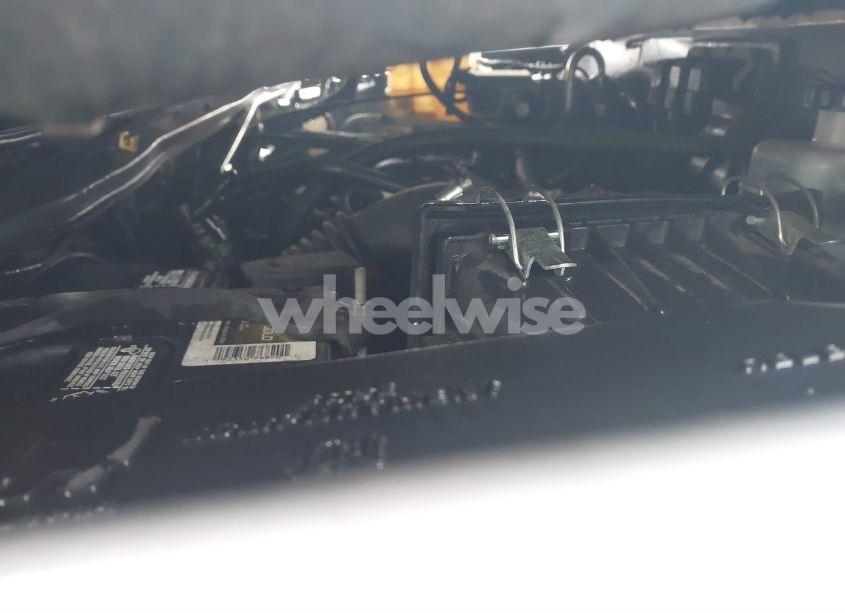 Photo 10 of 2005 Ford Escape XLS (VIN 1FMYU92Z35KA20497)