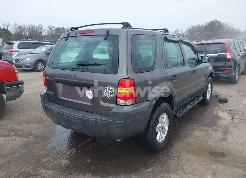 Photo 4 of 2005 Ford Escape XLS (VIN 1FMYU92Z35KA20497)