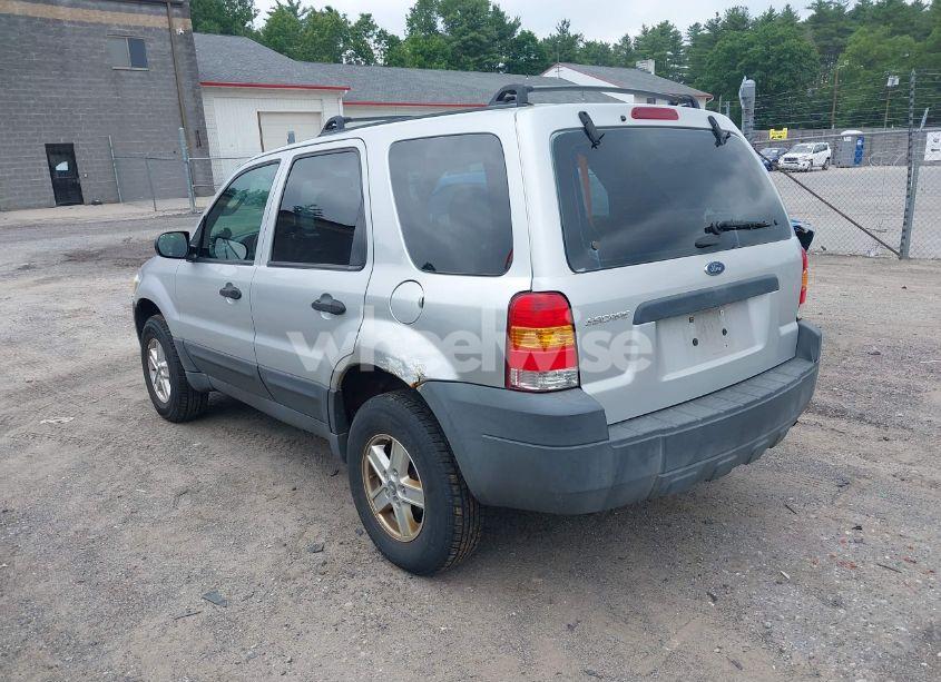 Photo 3 of 2005 Ford Escape XLS (VIN 1FMYU92Z35KC10851)