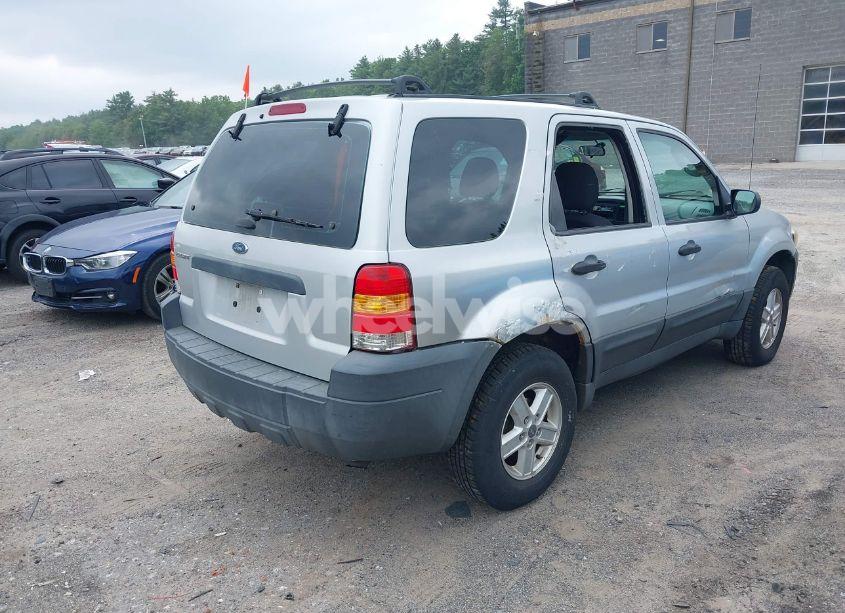 Photo 4 of 2005 Ford Escape XLS (VIN 1FMYU92Z35KC10851)