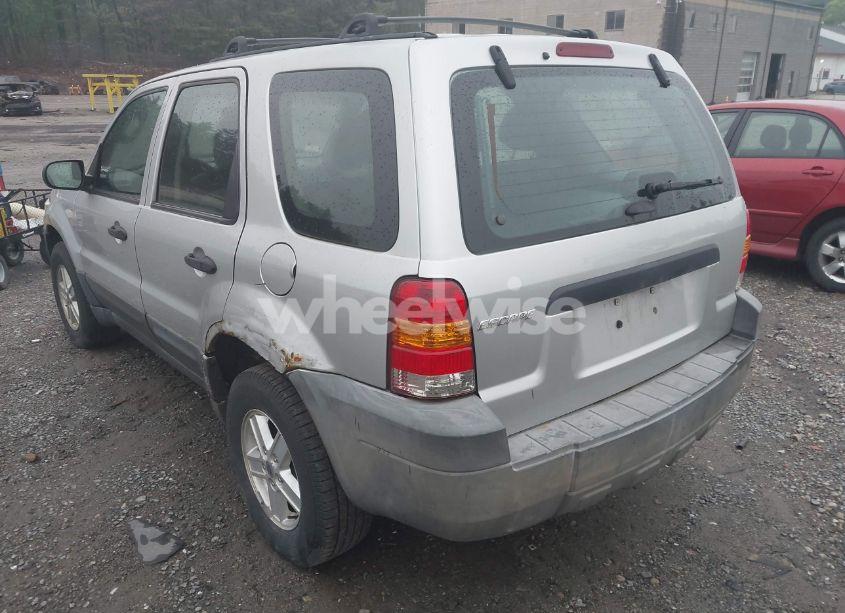 Photo 3 of 2005 Ford Escape XLS (VIN 1FMYU92Z45KA36384)