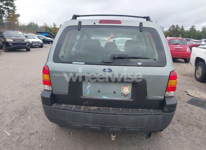 Photo 16 of 2005 Ford Escape XLS (VIN 1FMYU92Z65KB29374)