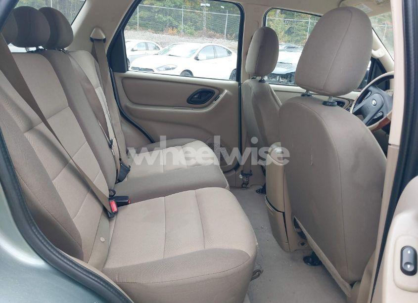 Photo 8 of 2005 Ford Escape XLS (VIN 1FMYU92Z65KB29374)