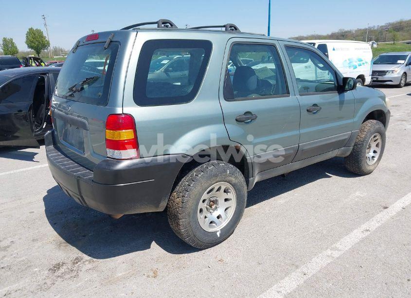 Photo 4 of 2005 Ford Escape XLS (VIN 1FMYU92Z75DA03268)