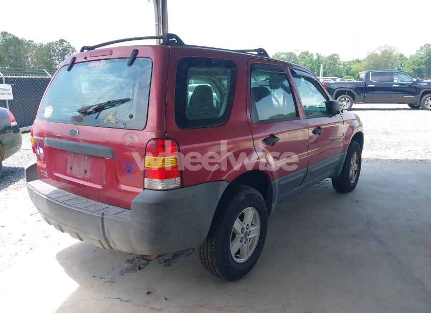 Photo 4 of 2005 Ford Escape XLS (VIN 1FMYU92Z75DA05019)