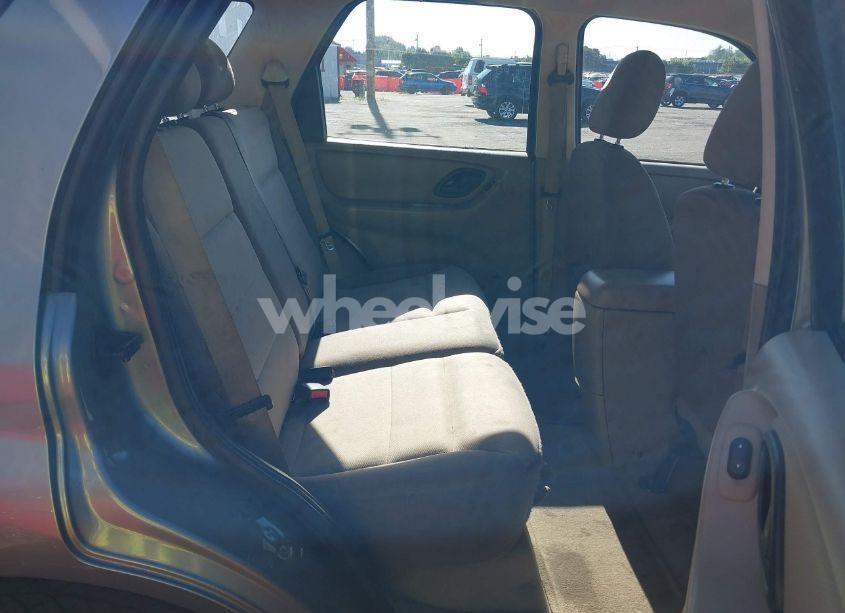 Photo 8 of 2005 Ford Escape XLS (VIN 1FMYU92Z75KA80475)