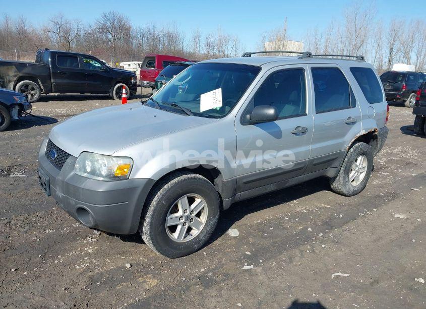 Photo 2 of 2007 Ford Escape XLS/XLS MANUAL (VIN 1FMYU92Z87KA05657)