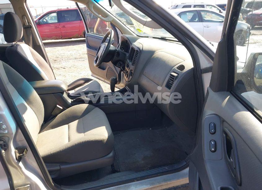 Photo 5 of 2007 Ford Escape XLS/XLS MANUAL (VIN 1FMYU92Z87KA05657)