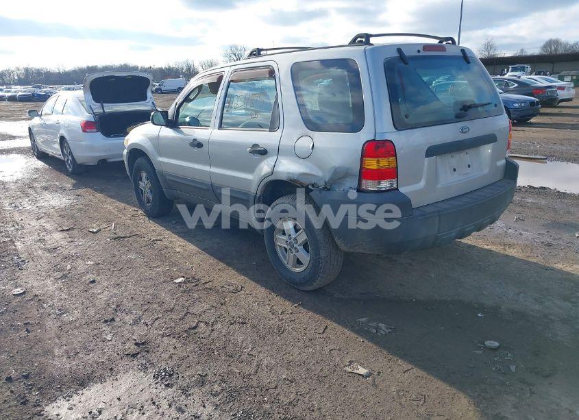 Photo 3 of 2005 Ford Escape XLS (VIN 1FMYU92Z95KB15985)