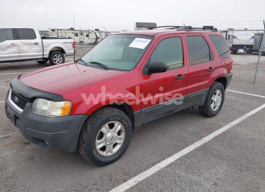 Photo 2 of 2003 Ford Escape XLT (VIN 1FMYU93103KA03842)