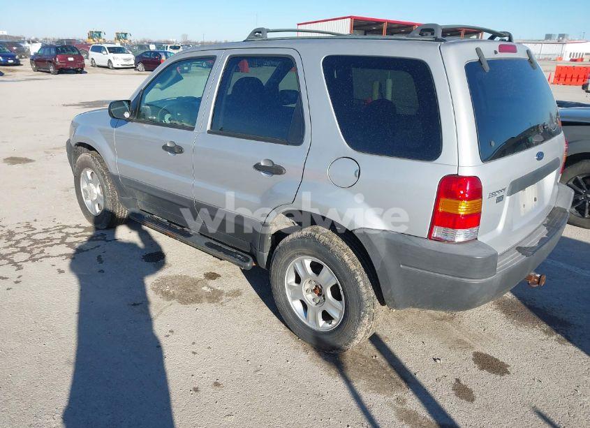 Photo 3 of 2003 Ford Escape XLT (VIN 1FMYU93103KE04033)