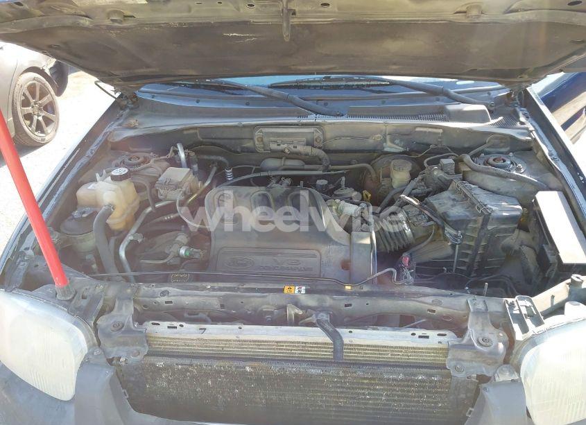 Photo 10 of 2003 Ford Escape XLT (VIN 1FMYU93103KE17610)