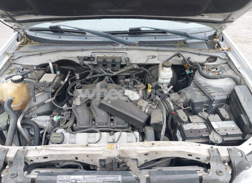 Photo 10 of 2005 Ford Escape XLT (VIN 1FMYU93105KA75028)