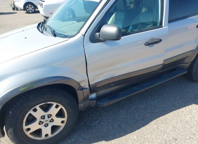 Photo 6 of 2005 Ford Escape XLT (VIN 1FMYU93105KB20890)