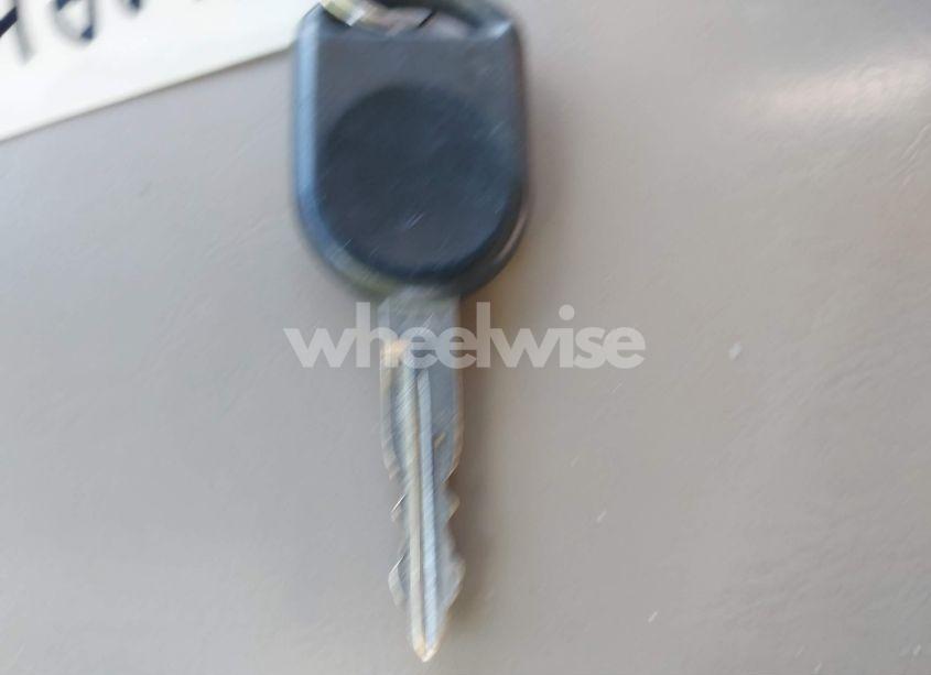 Photo 11 of 2005 Ford Escape XLT (VIN 1FMYU93105KB75419)