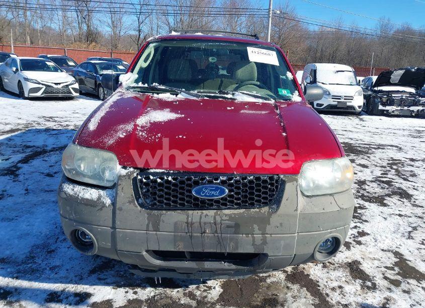 Photo 12 of 2005 Ford Escape XLT (VIN 1FMYU93105KB75419)