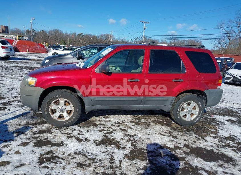 Photo 14 of 2005 Ford Escape XLT (VIN 1FMYU93105KB75419)
