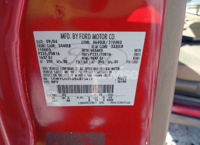 Photo 9 of 2005 Ford Escape XLT (VIN 1FMYU93105KB75419)