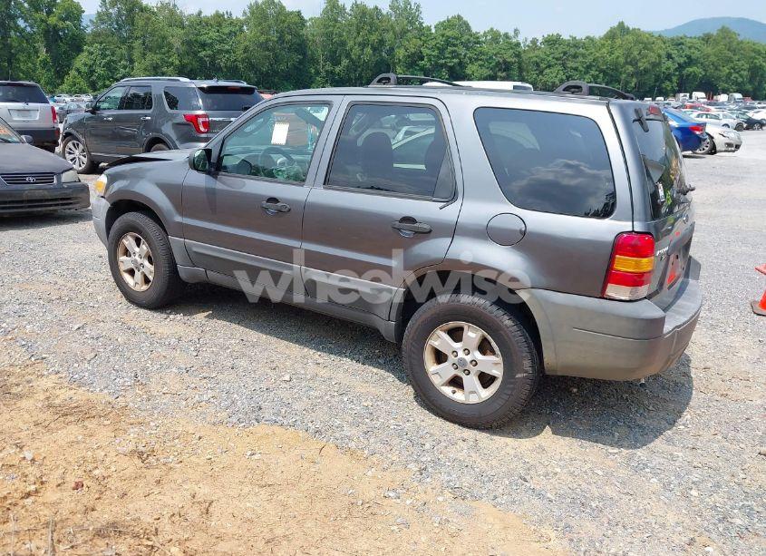 Photo 3 of 2006 Ford Escape XLT/XLT SPORT (VIN 1FMYU93106KB08157)