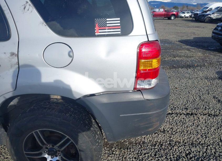 Photo 13 of 2006 Ford Escape XLT/XLT SPORT (VIN 1FMYU93106KC25110)