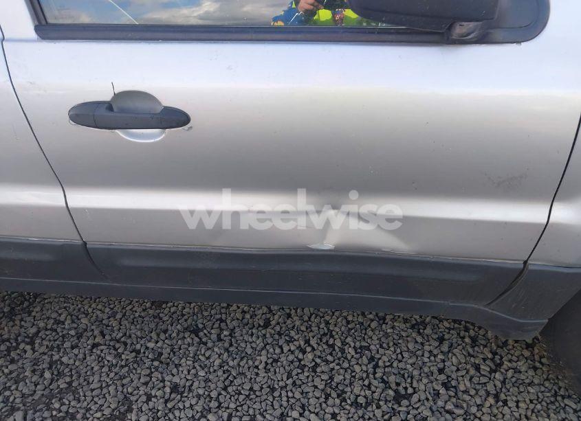 Photo 6 of 2006 Ford Escape XLT/XLT SPORT (VIN 1FMYU93106KC25110)