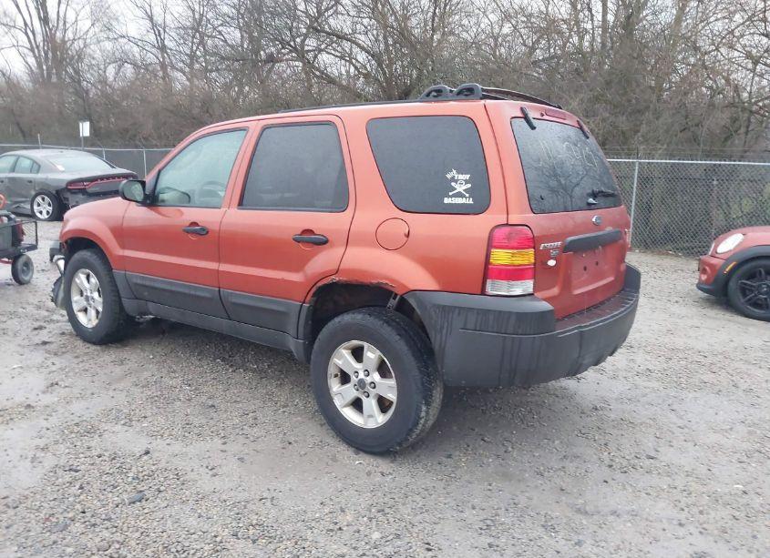 Photo 3 of 2006 Ford Escape XLT/XLT SPORT (VIN 1FMYU93106KD17687)