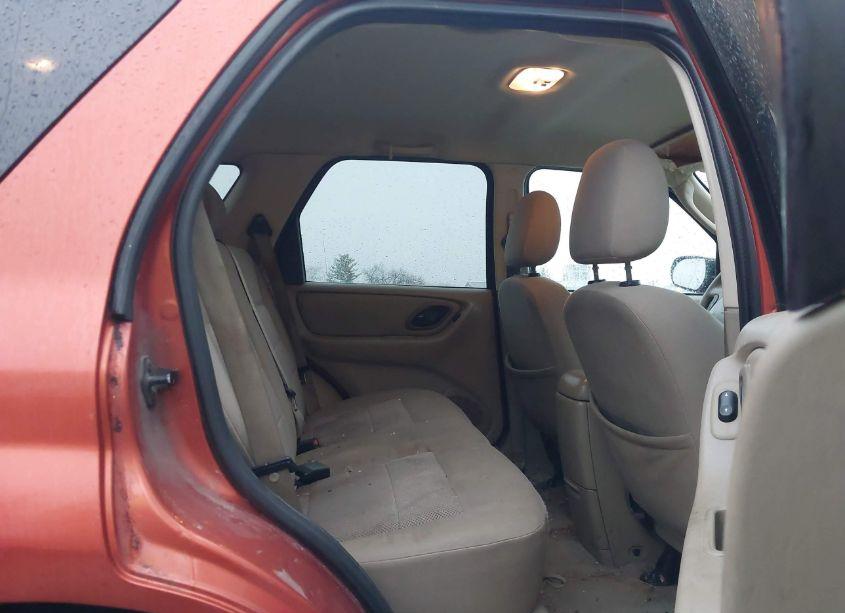 Photo 8 of 2006 Ford Escape XLT/XLT SPORT (VIN 1FMYU93106KD17687)