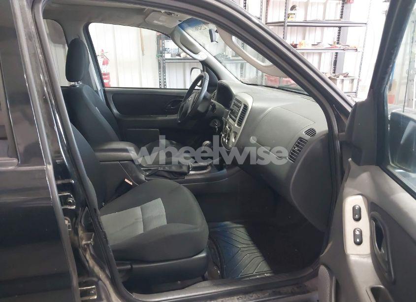 Photo 5 of 2007 Ford Escape XLT/XLT SPORT (VIN 1FMYU93107KA84752)