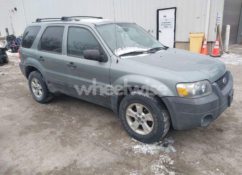 2007 Ford Escape XLT/XLT SPORT (VIN 1FMYU93107KB98184) main photo