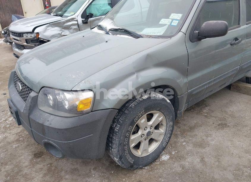 Photo 6 of 2007 Ford Escape XLT/XLT SPORT (VIN 1FMYU93107KB98184)