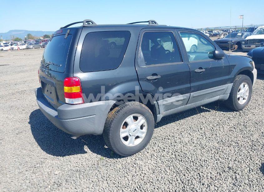 Photo 4 of 2003 Ford Escape XLT (VIN 1FMYU93113KC18744)