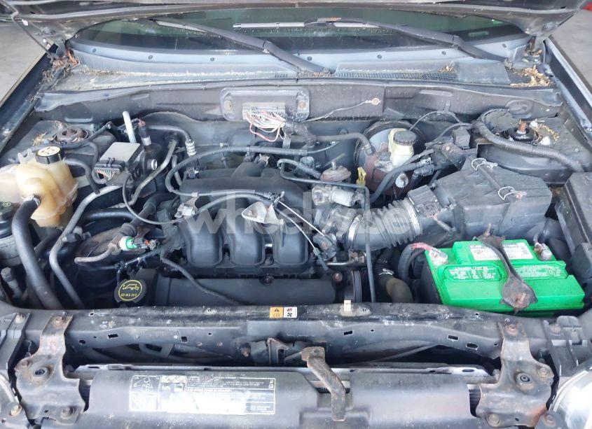 Photo 10 of 2004 Ford Escape XLT (VIN 1FMYU93114KB49698)