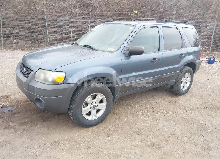 Photo 2 of 2005 Ford Escape XLT (VIN 1FMYU93115KA08907)