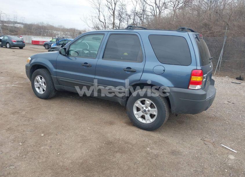 Photo 3 of 2005 Ford Escape XLT (VIN 1FMYU93115KA08907)