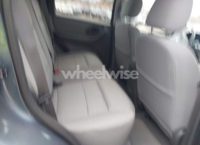 Photo 8 of 2005 Ford Escape XLT (VIN 1FMYU93115KA08907)